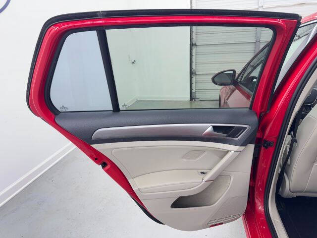 2017 Volkswagen Golf