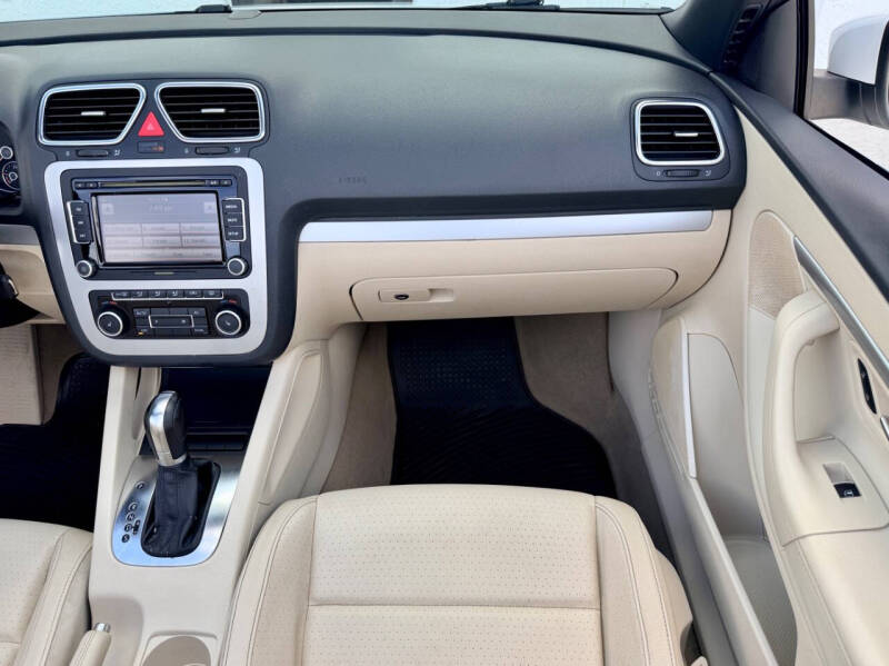 2012 Volkswagen Eos Komfort SULEV
