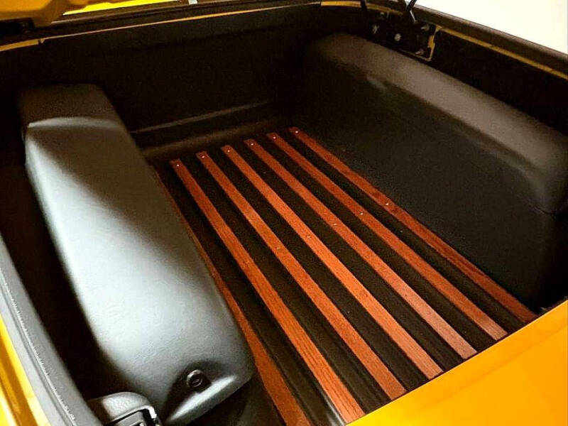 2004 Chevrolet SSR LS