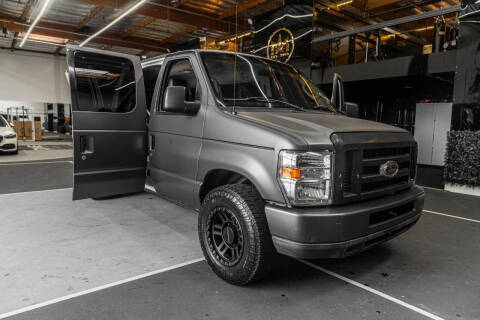 2010 Ford E-Series E-350 SD XLT
