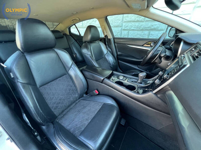 2016 Nissan Maxima