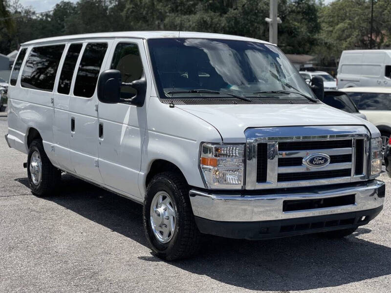 2013 Ford E-Series E-350 SD XLT