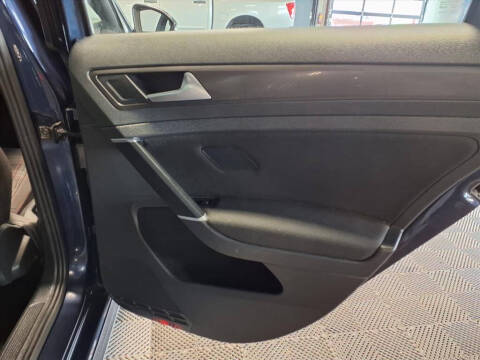 2018 Volkswagen Golf GTI S