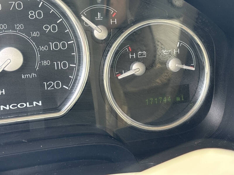 2006 Lincoln Mark LT