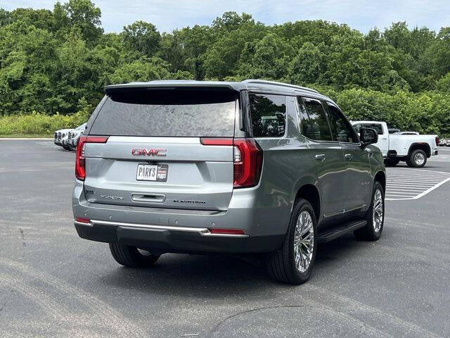 2025 GMC Yukon Elevation