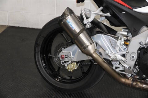 2014 Aprilia Tuono V4 R