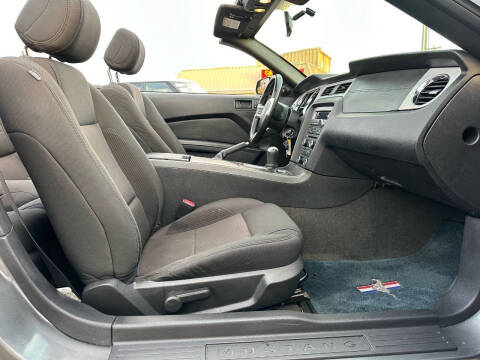 2014 Ford Mustang V6 Premium