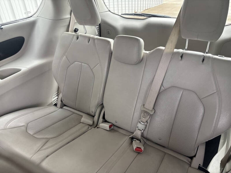 2021 Chrysler Pacifica Touring L