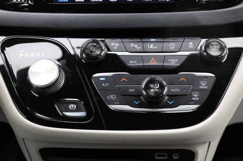 2018 Chrysler Pacifica Touring L