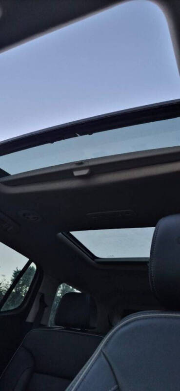 2020 GMC Acadia Denali