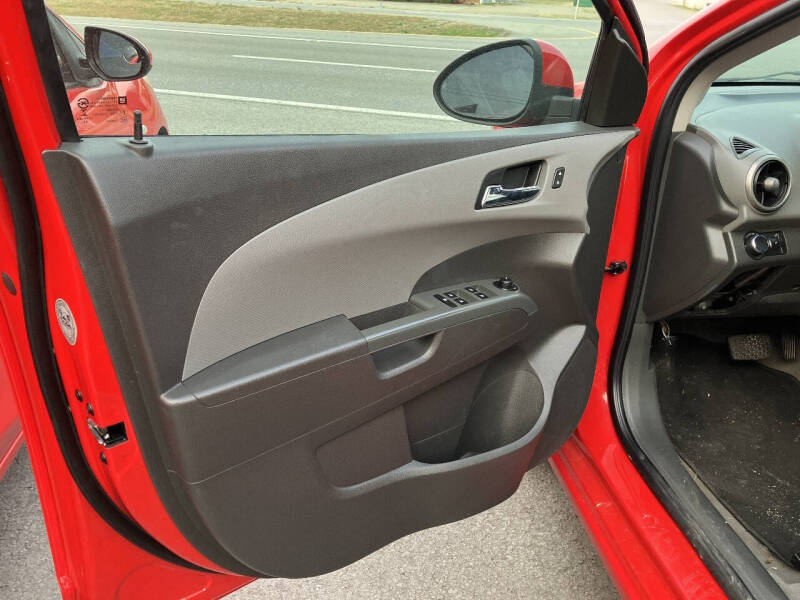 2014 Chevrolet Sonic LT Auto