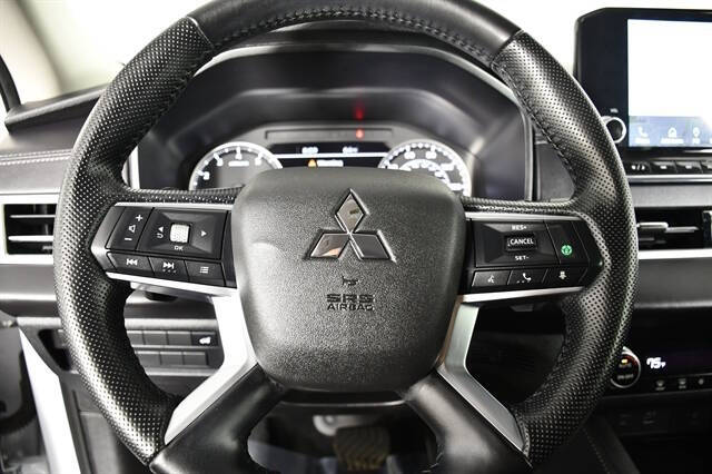 2024 Mitsubishi Outlander SE