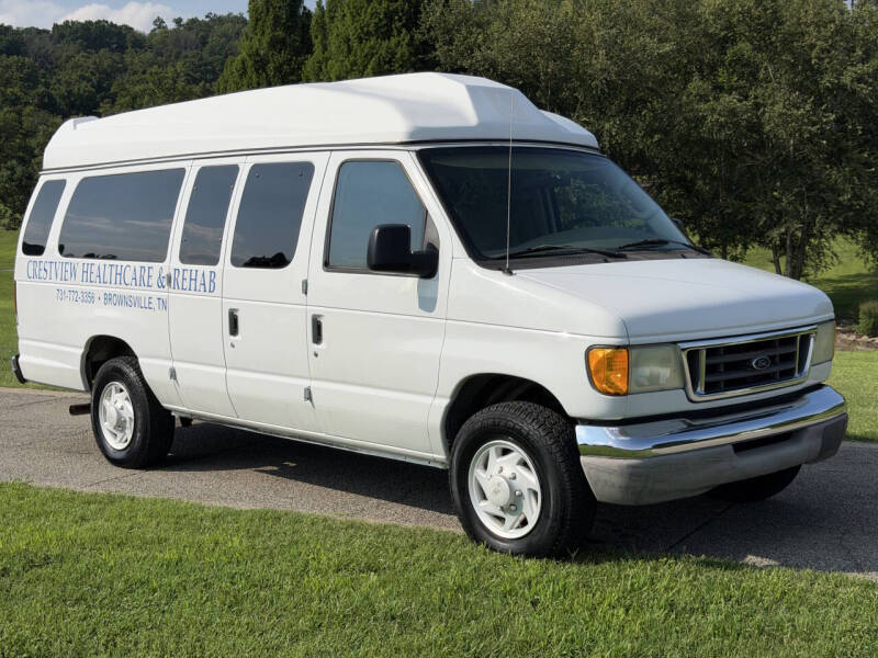 2003 Ford E-Series E-350 SD XLT