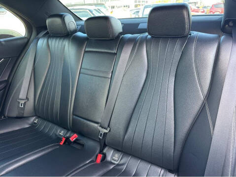 2019 Mercedes-Benz E-Class E 300