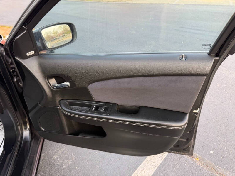 2012 Chrysler 200 S