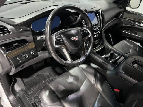 2018 Cadillac Escalade Platinum