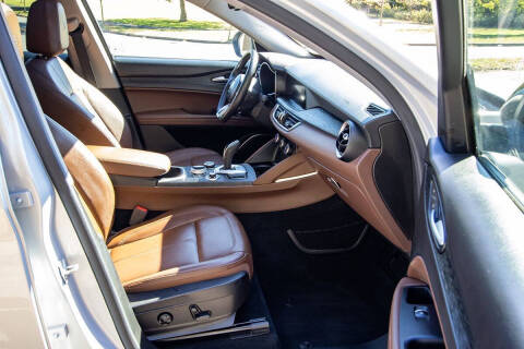 2021 Alfa Romeo Stelvio Sprint