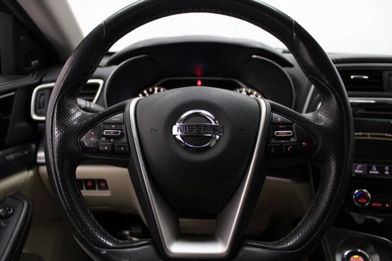 2020 Nissan Maxima Platinum