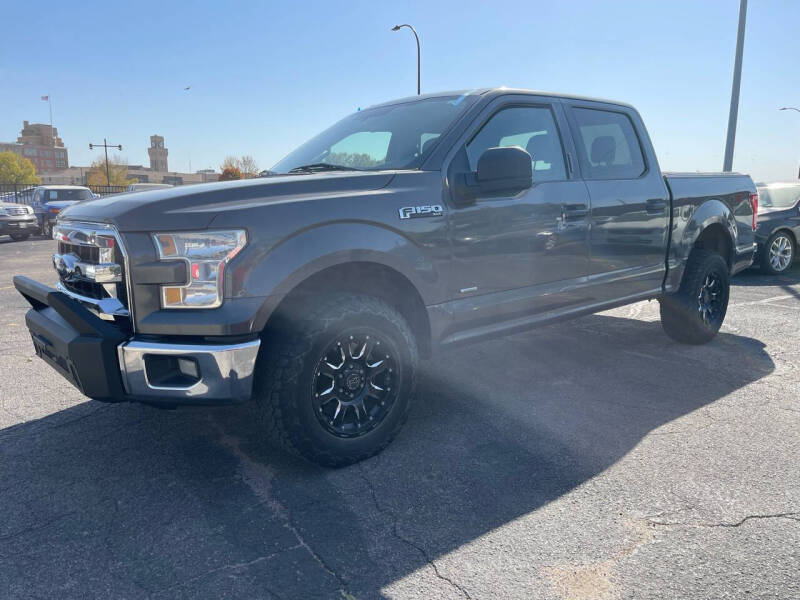 2016 Ford F-150 XLT's photo
