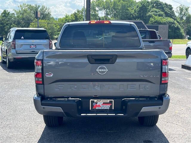 2022 Nissan Frontier SV