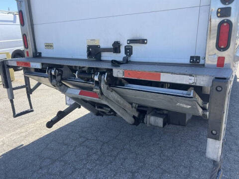 2020 Hino 195