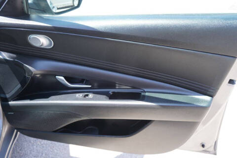 2022 Hyundai Elantra