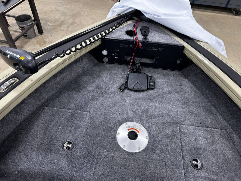 2026 Tracker TARGA 18 WT