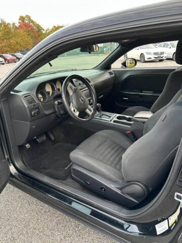 2014 Dodge Challenger SXT