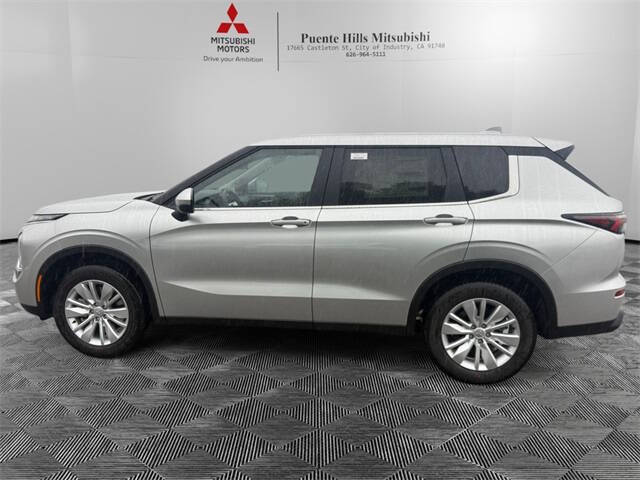 2026 Mitsubishi Outlander ES