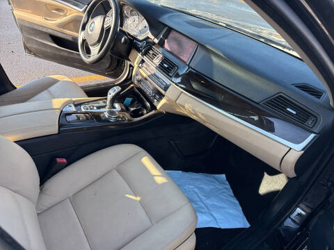 2016 BMW 5 Series 528i