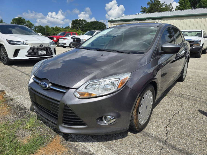 2012 Ford Focus Sedan SE's photo