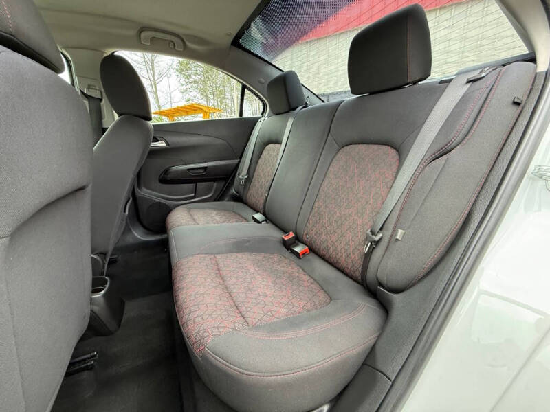 2018 Chevrolet Sonic LT Auto