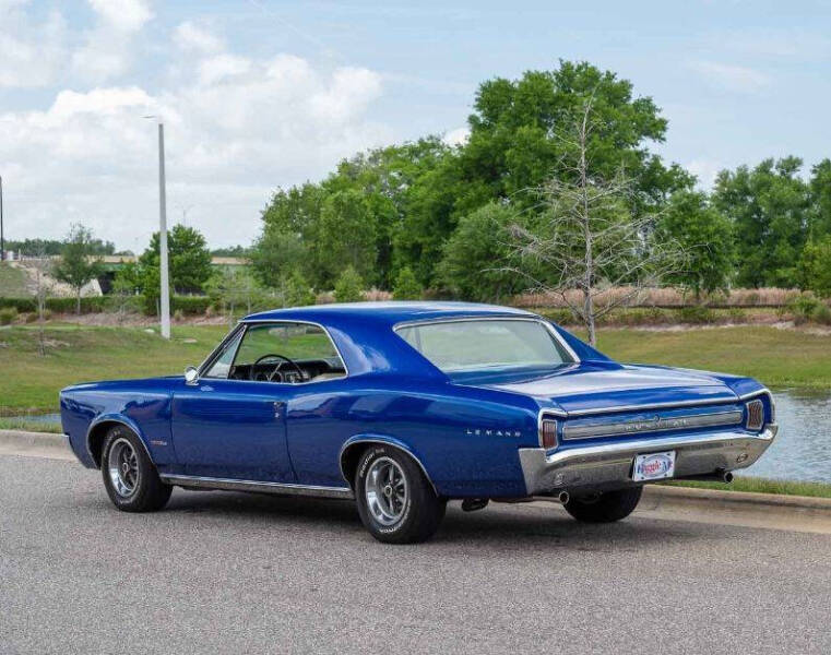 1966 Pontiac Le Mans