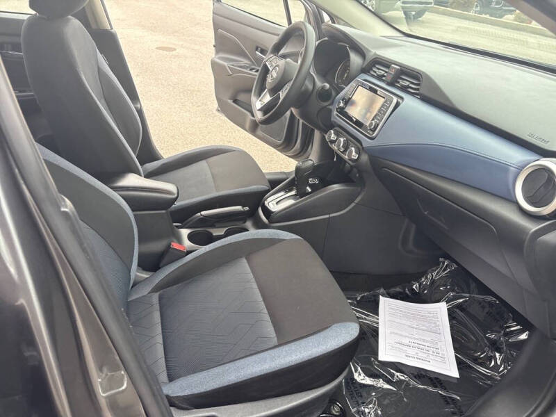 2023 Nissan Versa SV