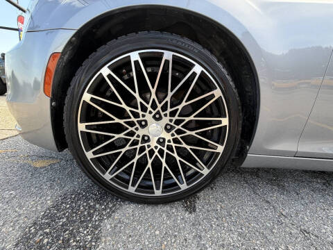 2016 Chrysler 300 C
