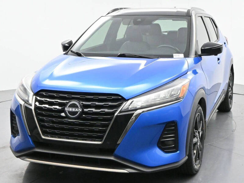 2023 Nissan Kicks SR