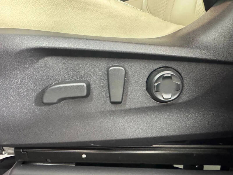 2024 Subaru Ascent Limited 8-Passenger