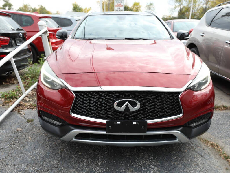 2017 Infiniti QX30 Premium