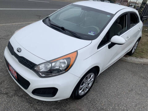 2015 Kia Rio 5-Door LX