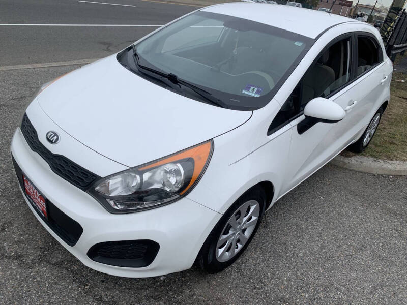 2015 Kia Rio 5-Door LX