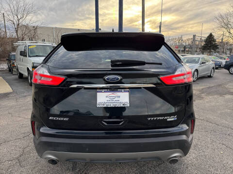 2019 Ford Edge Titanium