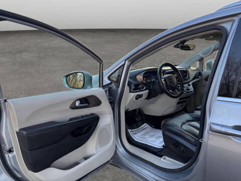 2018 Chrysler Pacifica Touring L Plus