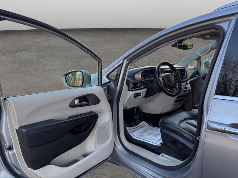 2018 Chrysler Pacifica Touring L Plus