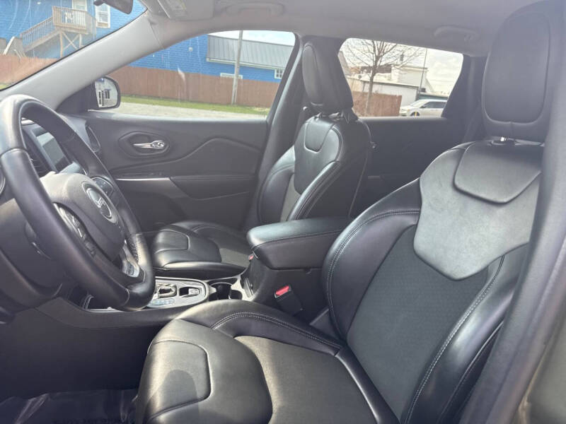 2019 Jeep Cherokee Latitude Plus