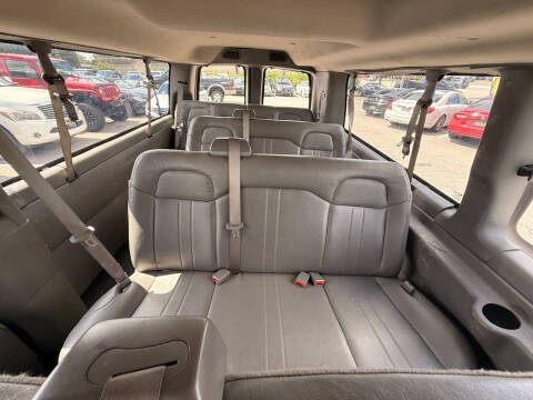 2017 GMC Savana LS 3500