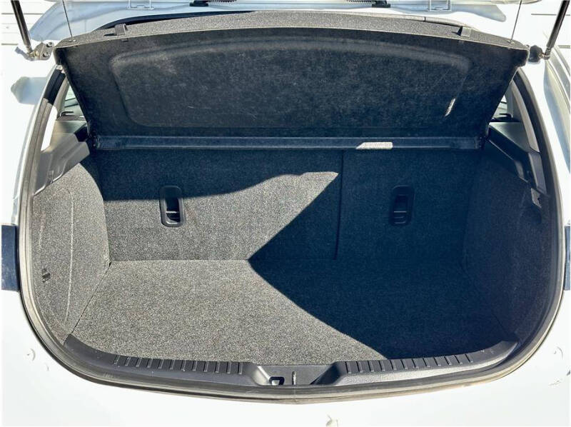 2013 Mazda MAZDA3 i Touring