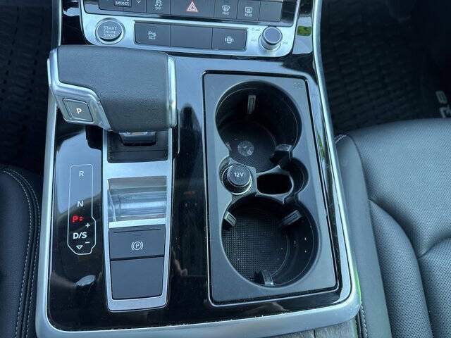 2023 Audi Q8 quattro Premium Plus 55 TFSI