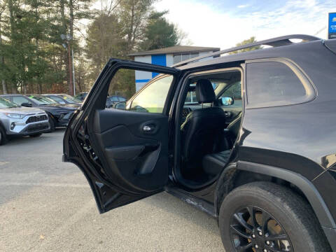 2023 Jeep Cherokee Altitude Lux