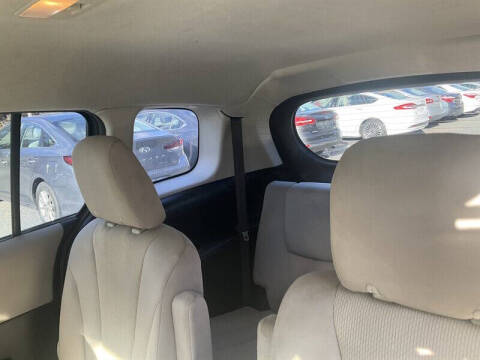 2015 Mazda MAZDA5 Sport