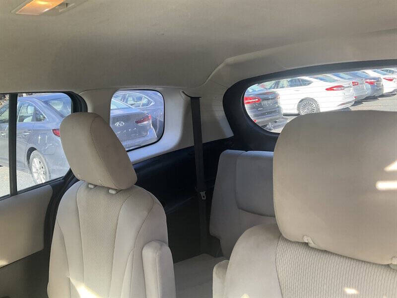 2015 Mazda MAZDA5 Sport